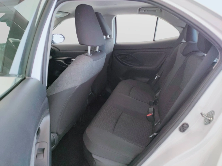 11 - Toyota Yaris Cross Yaris Cross 1.5h Active fwd 116cv e-cvt