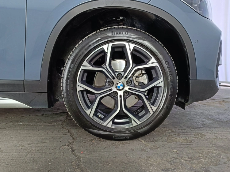 7 - BMW X1 X1 xdrive18d xLine