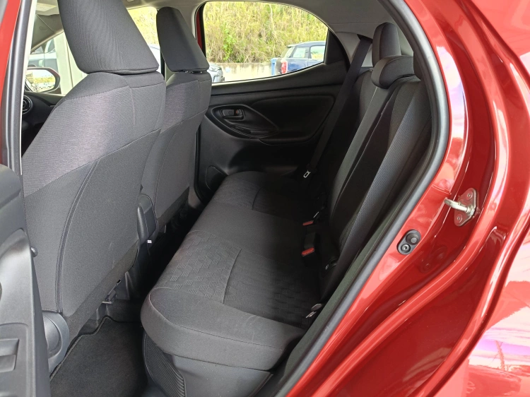 11 - Toyota Yaris TOYOTA Yaris 1.5 Hybrid 5 porte Trend