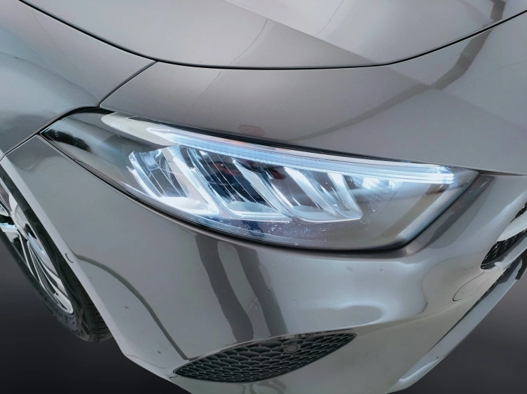 11 - Mercedes-Benz Classe A 180 Advanced auto
