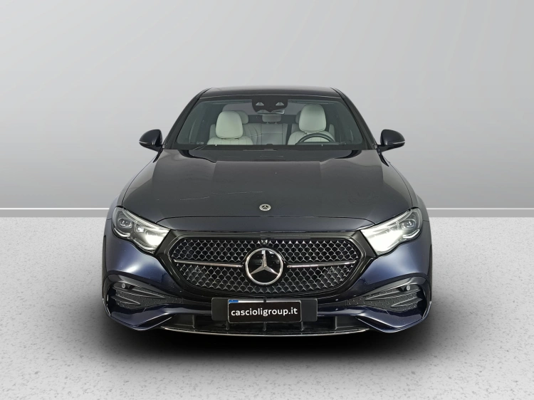 2 - Mercedes-Benz Classe E 220 d AMG Line Premium auto