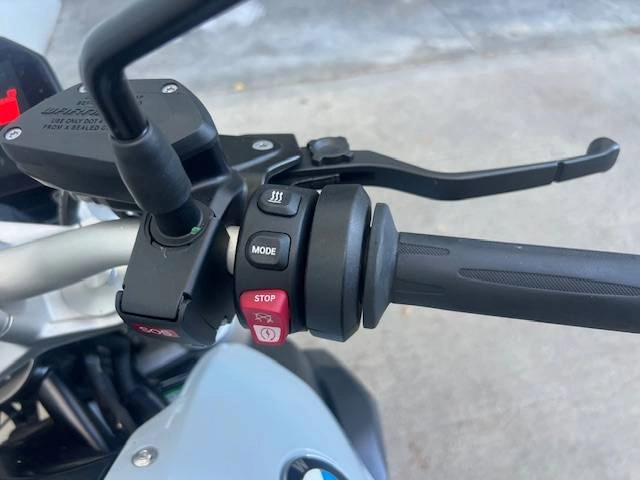 3 - BMW Motorrad E3263 R 1250 R