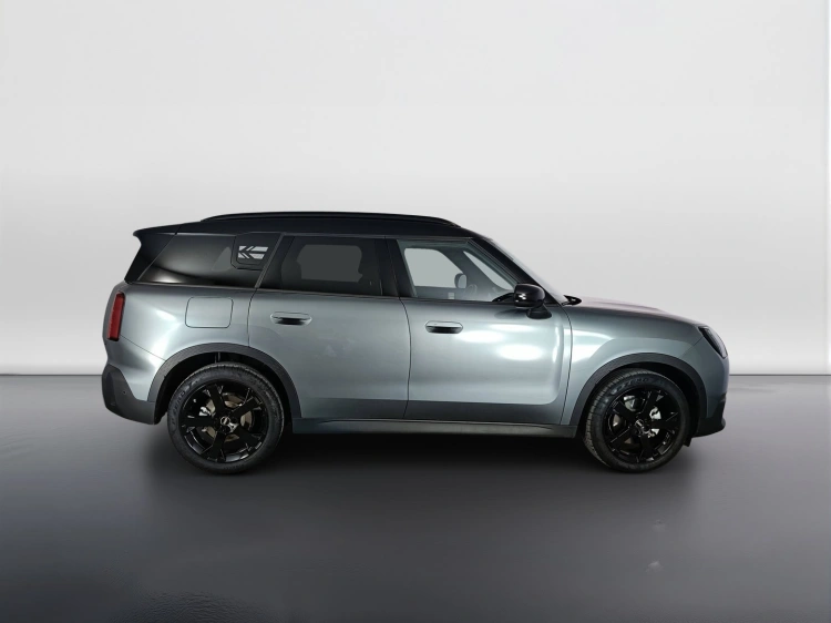 3 - MINI Countryman Mini Countryman 2.0 48V D Classic auto