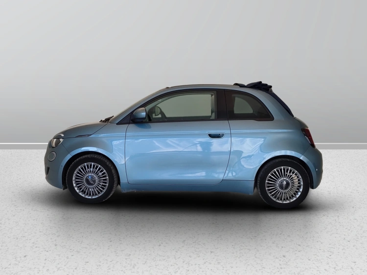 3 - Fiat 500e 500e Cabrio 42 kWh Icon