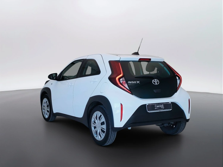 7 - Toyota Aygo X Aygo X 1.0 Active 72cv