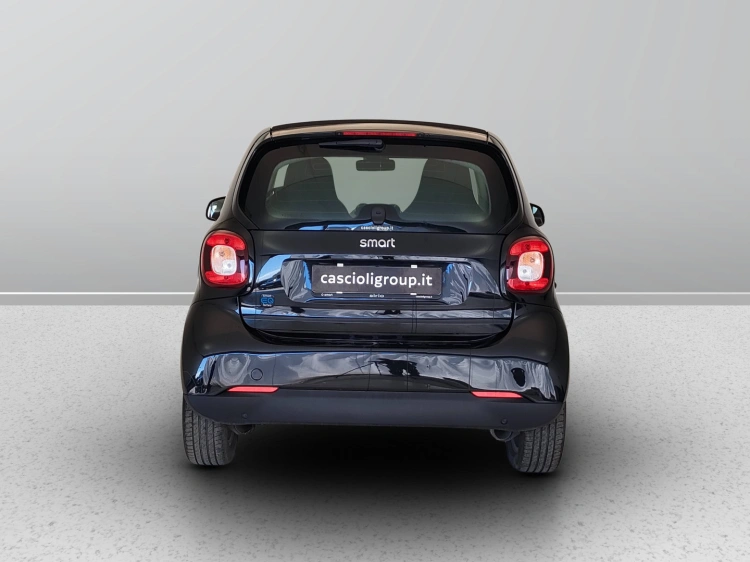4 - smart fortwo Fortwo eq Pure 4,6kW