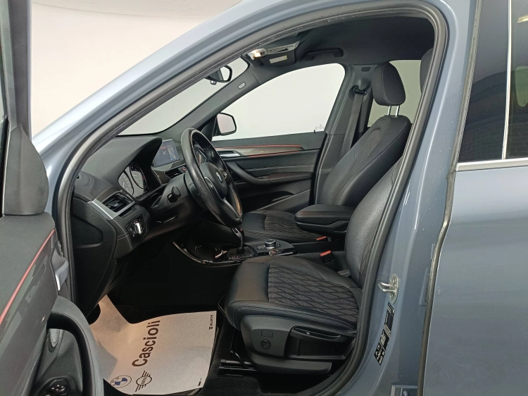 8 - BMW X1 X1 xdrive18d xLine auto my18