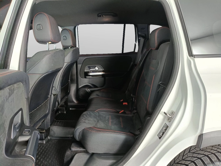 9 - Mercedes-Benz GLB 200 d AMG Line Advanced Plus auto