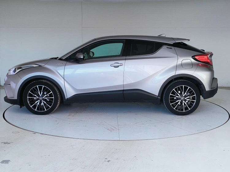 3 - Toyota C-HR C-HR 1.8h Trend 2wd e-cvt