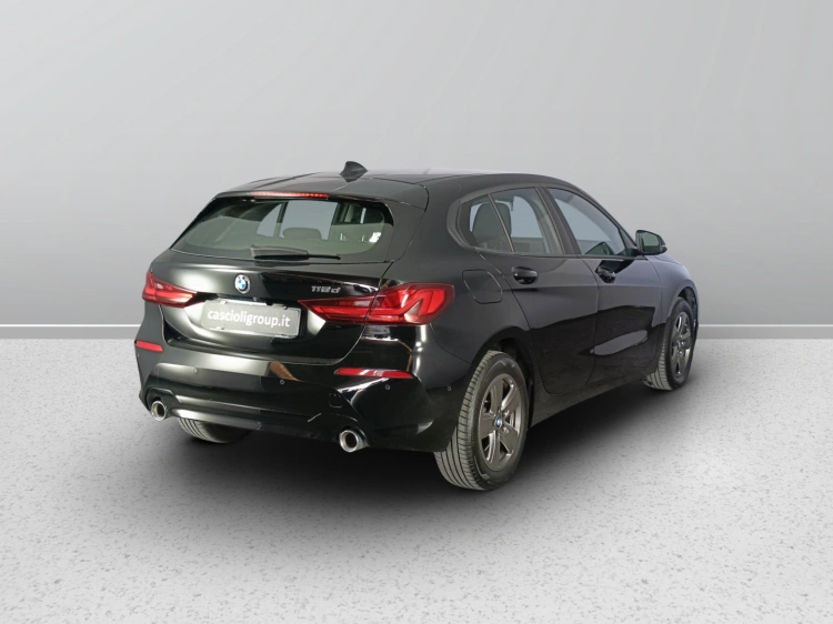 5 - BMW Serie 1 118d Business Advantage auto