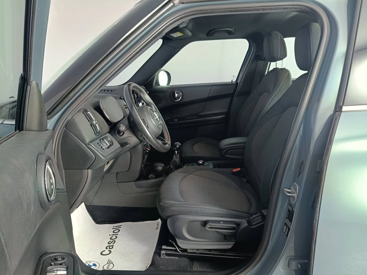 8 - MINI Countryman Mini Countryman 1.5 One Classic