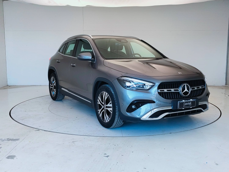 3 - Mercedes-Benz GLA 180 d Progressive Advanced Plus auto