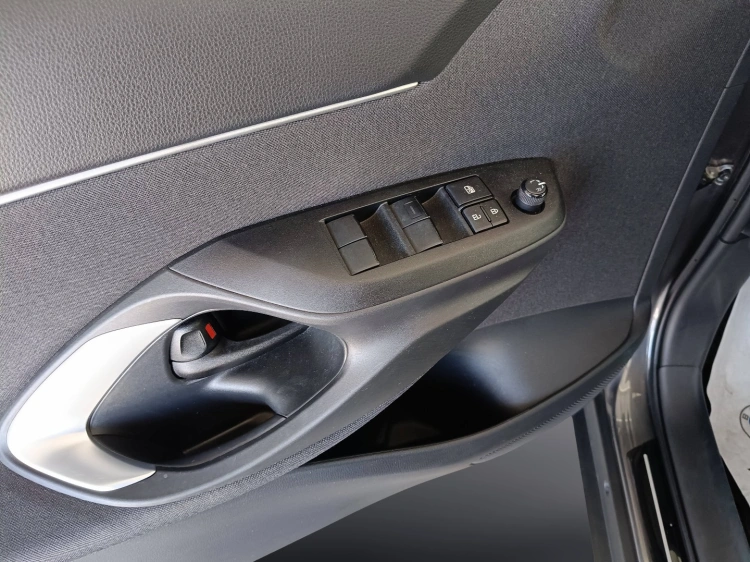 17 - Toyota Yaris Cross TOYOTA Yaris Cross 1.5 Hybrid 5p. E-CVT Trend