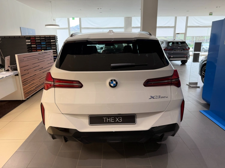 7 - BMW X3 BMW X3 30e xDrive