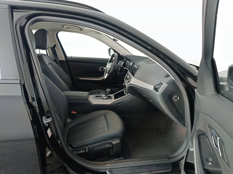 11 - BMW Serie 3 316d Touring mhev 48V auto