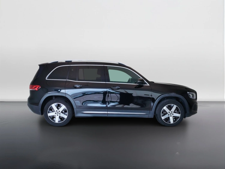 17 - Mercedes-Benz GLB 200 d Sport Plus auto