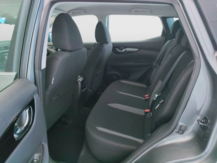 11 - Nissan Qashqai Qashqai 1.5 dci Business 115cv dct