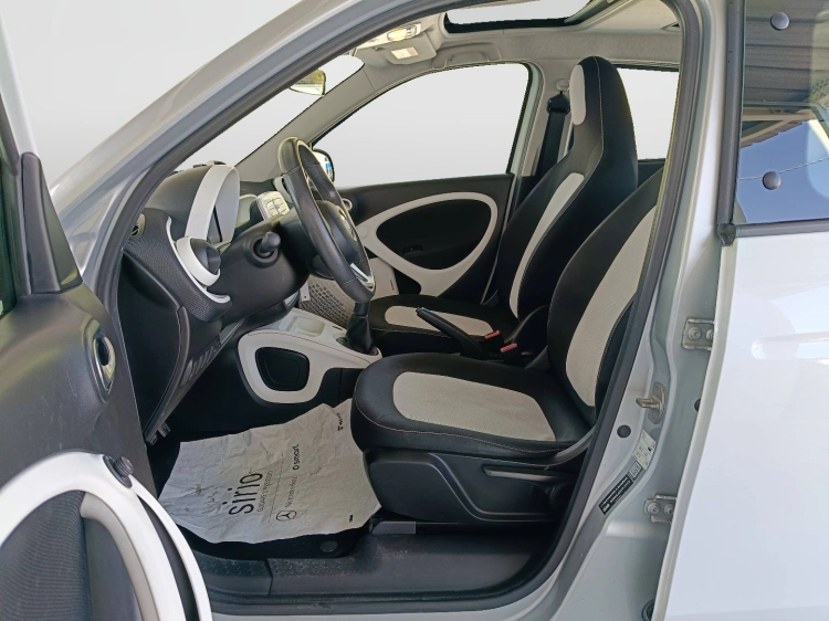 8 - smart forfour Forfour 1.0 Passion 71cv