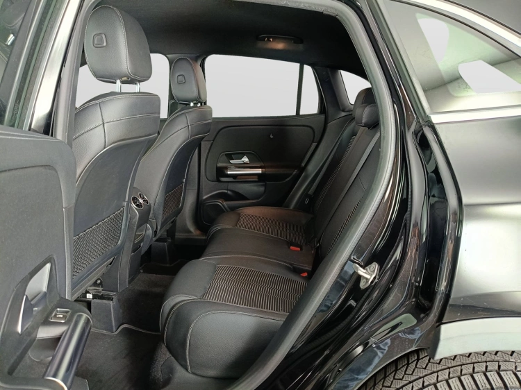 9 - Mercedes-Benz GLA 200 d Sport Plus auto