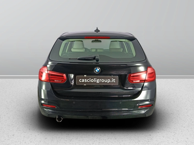 4 - BMW Serie 3 316d Touring Sport auto