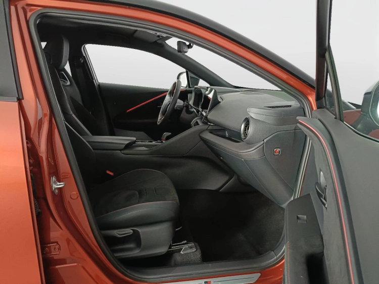 11 - Toyota C-HR C-HR 2.0 phev GR Sport fwd e-cvt