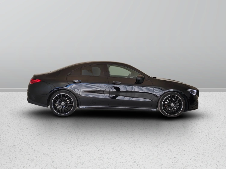 7 - Mercedes-Benz CLA Coupe 200 d Premium auto