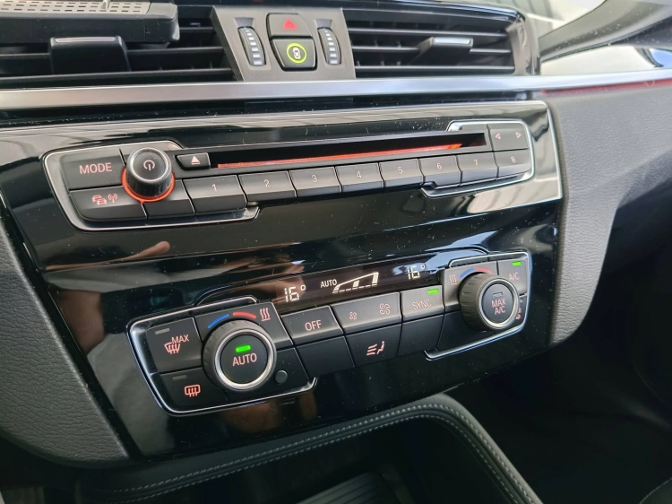 15 - BMW X1 X1 sdrive18d xLine auto my18