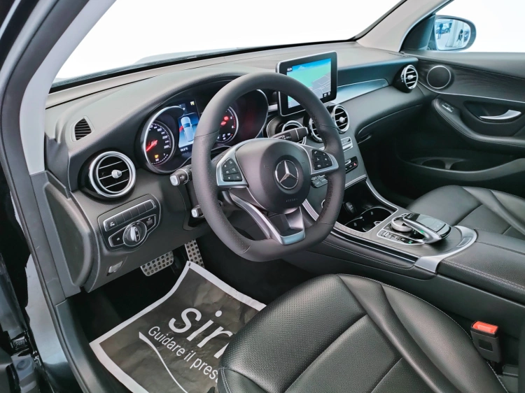 13 - Mercedes-Benz GLC 250 d Premium 4matic auto