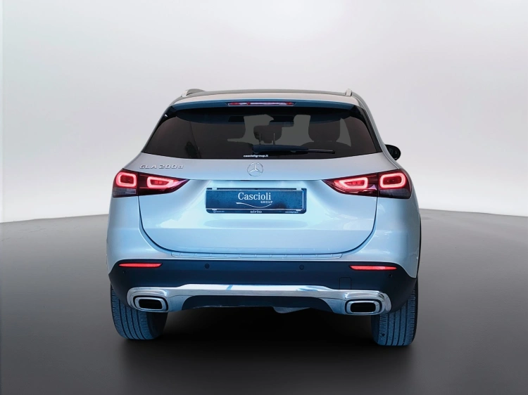 5 - Mercedes-Benz GLA 200 d Sport Plus auto