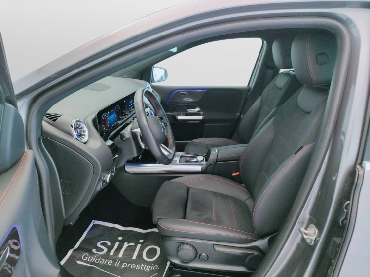 17 - Mercedes-Benz Classe B 180 d AMG Line Advanced Plus auto
