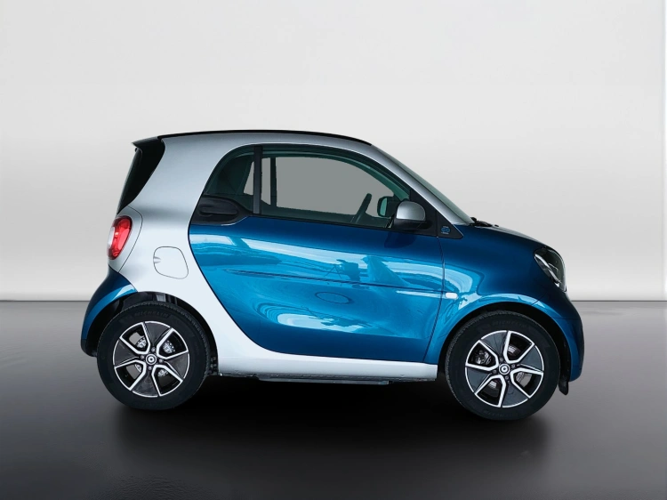 7 - smart fortwo Fortwo eq Passion 4,6kW