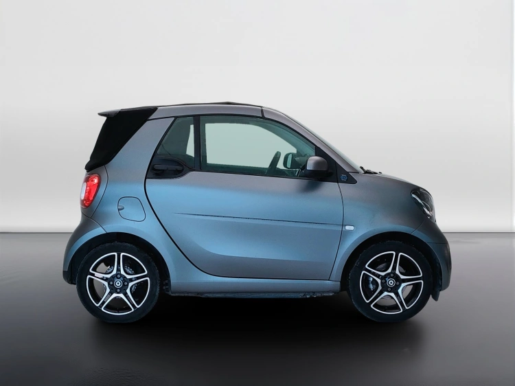 3 - smart fortwo Fortwo Cabrio eq Pulse 22kW