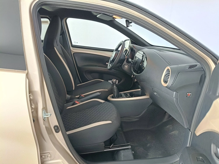 11 - Toyota AYGO X AYGO X 10B MT TREND MY24