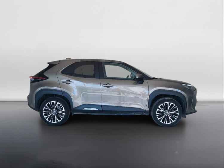 4 - Toyota Yaris Cross Yaris Cross 1.5h Lounge fwd 116cv e-cvt