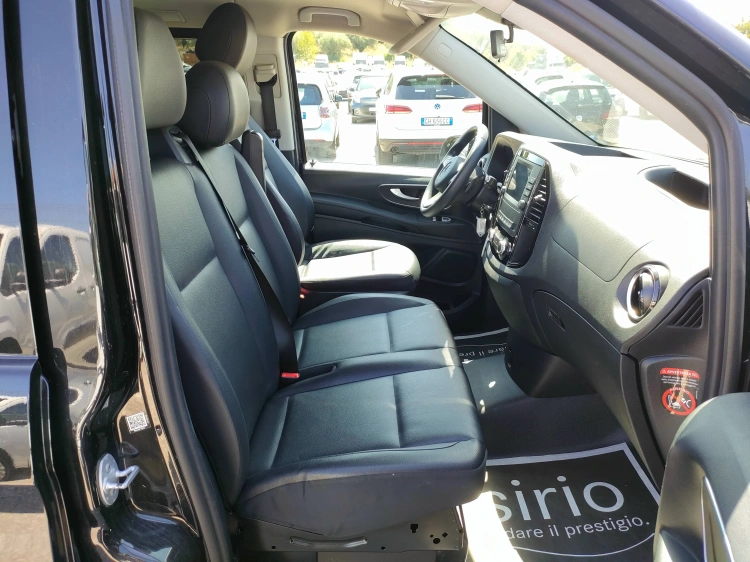 7 - Mercedes Vans Vito 114 cdi long tourer pro auto my20