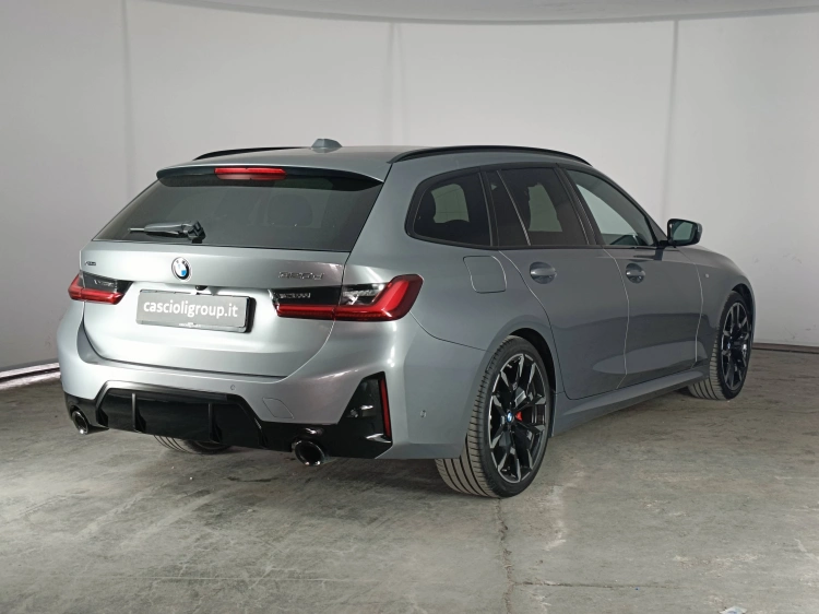 4 - BMW Serie 3 320d Touring mhev 48V Msport xdrive auto