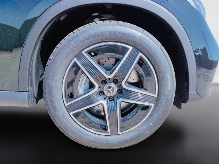 8 - Mercedes-Benz GLC 200 d 4MATIC