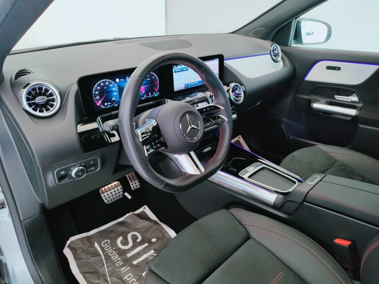 19 - Mercedes-Benz GLA 200 d AMG Line Advanced Plus Tech Edition auto