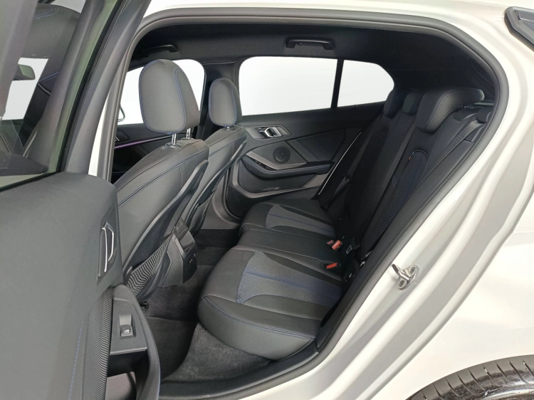 10 - BMW Serie 1 118i Msport 136cv auto