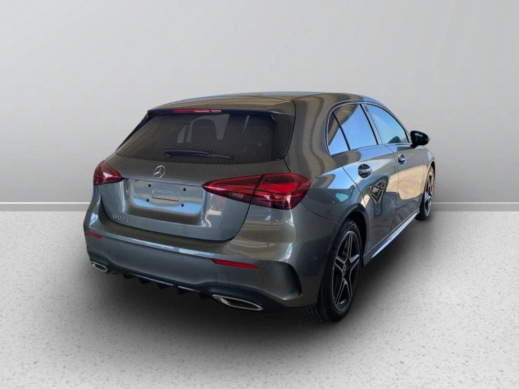 2 - Mercedes-Benz Classe A 200 d Automatic