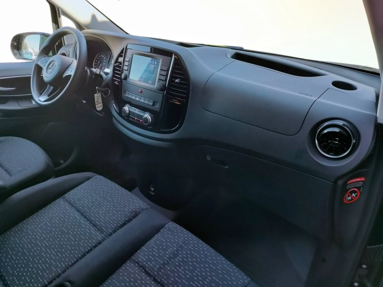 9 - Mercedes Vans Vito 116 cdi long auto my20