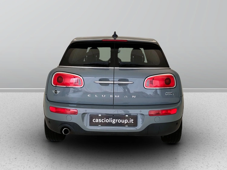 4 - MINI One Mini Clubman 1.5 One D Business