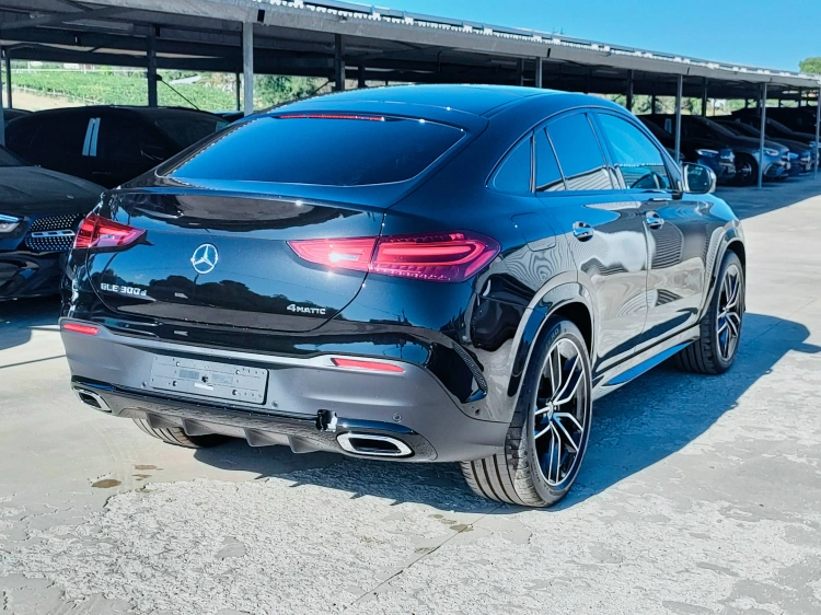 6 - Mercedes-Benz GLE 300 d 4MATIC Coupe