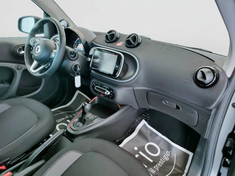 15 - smart fortwo Fortwo eq Passion 22kW