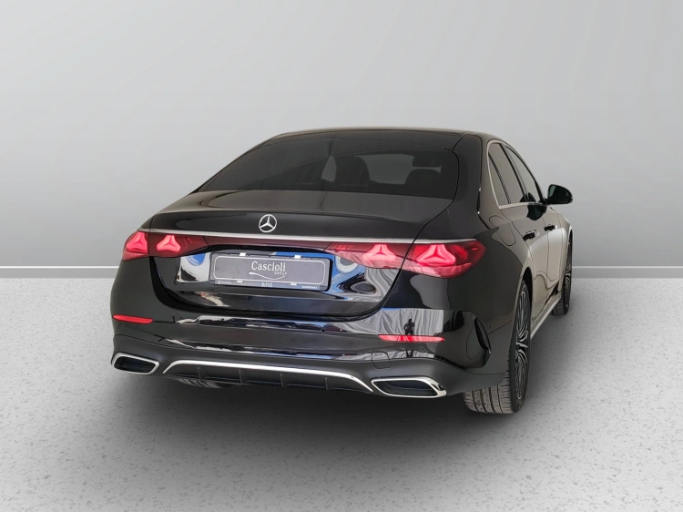 6 - Mercedes-Benz Classe E 220 d AMG Line Advanced Plus auto