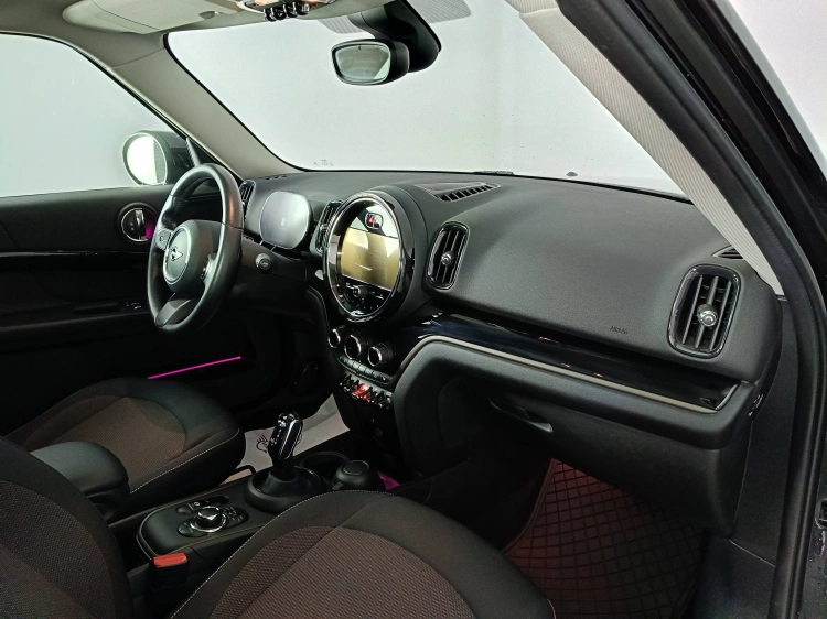 10 - MINI Countryman Mini Countryman 1.5 Cooper Essential auto