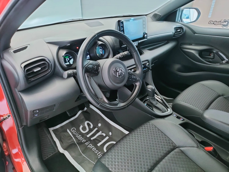 14 - Toyota Yaris Yaris 1.5h Style