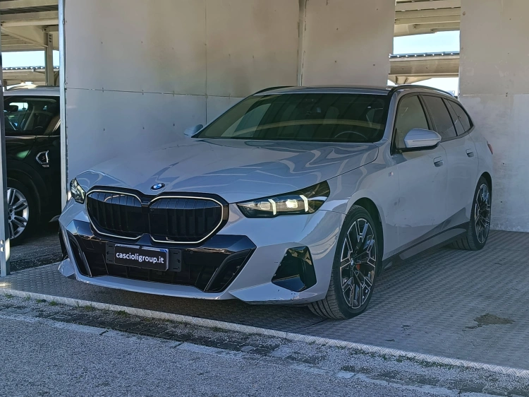 1 - BMW Serie 5 520d Touring 48V xdrive MSport Pro auto