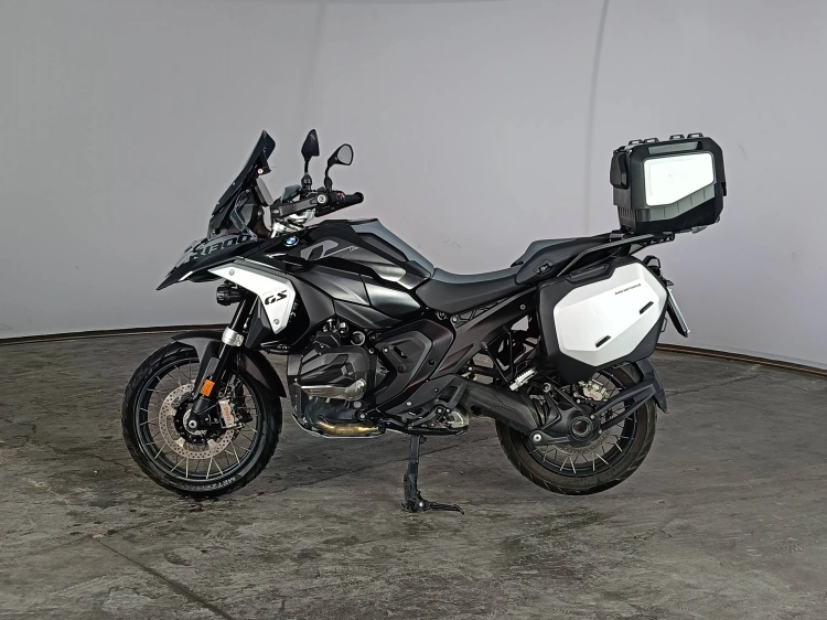 5 - BMW Motorrad GS R 1300 GS Triple Black my24