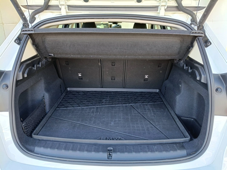 17 - BMW X1 X1 sdrive18d X-Line auto